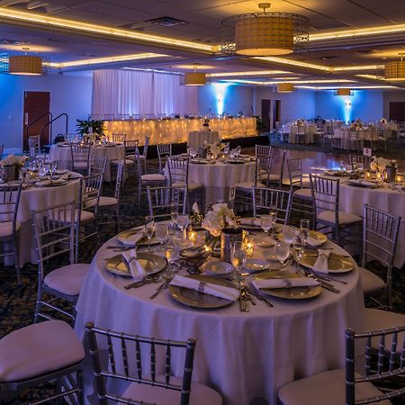 Crowne Plaza Hotel And Suites Pittsburgh South By Ihg Mt. Lebanon Exteriör bild