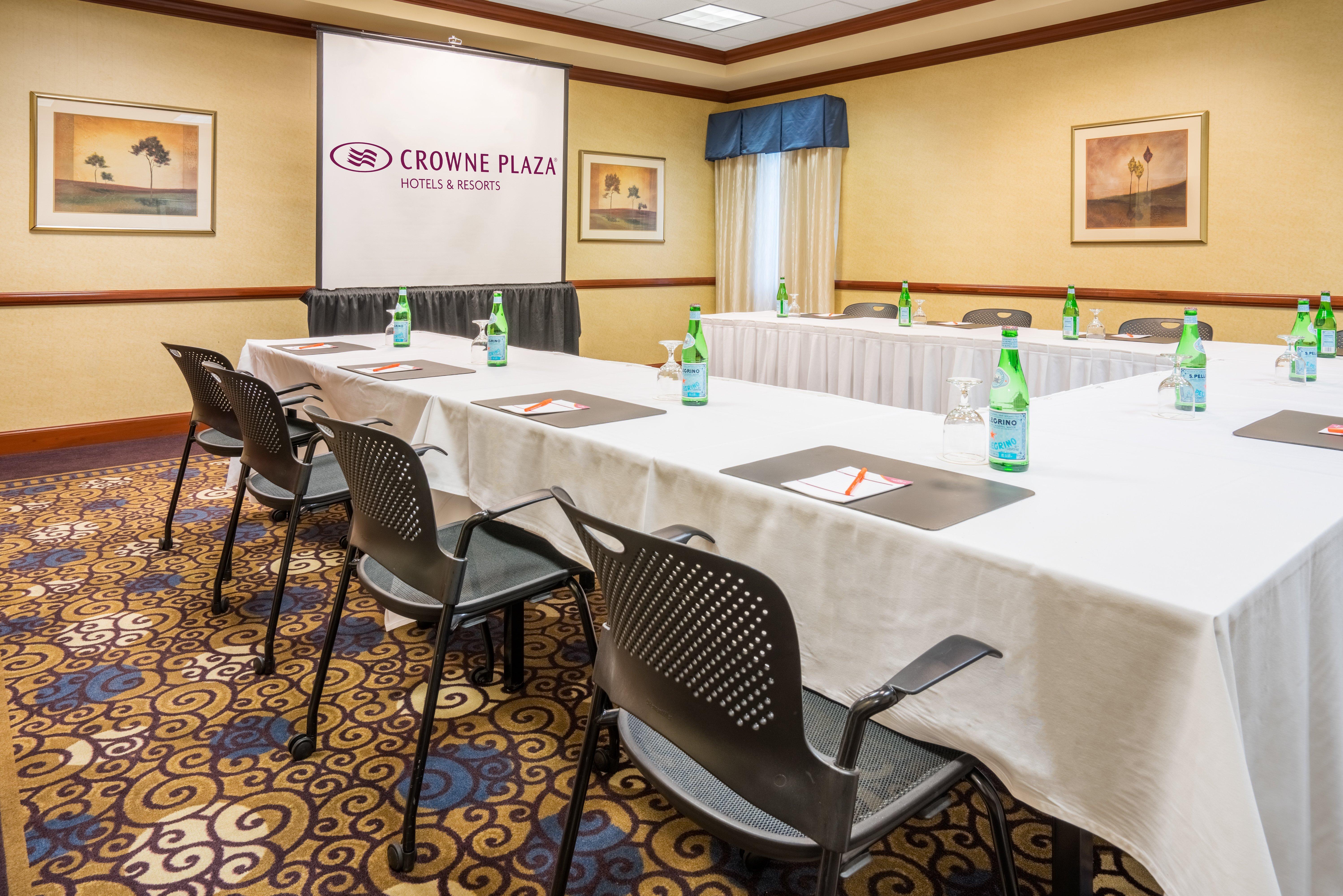 Crowne Plaza Hotel And Suites Pittsburgh South By Ihg Mt. Lebanon Exteriör bild