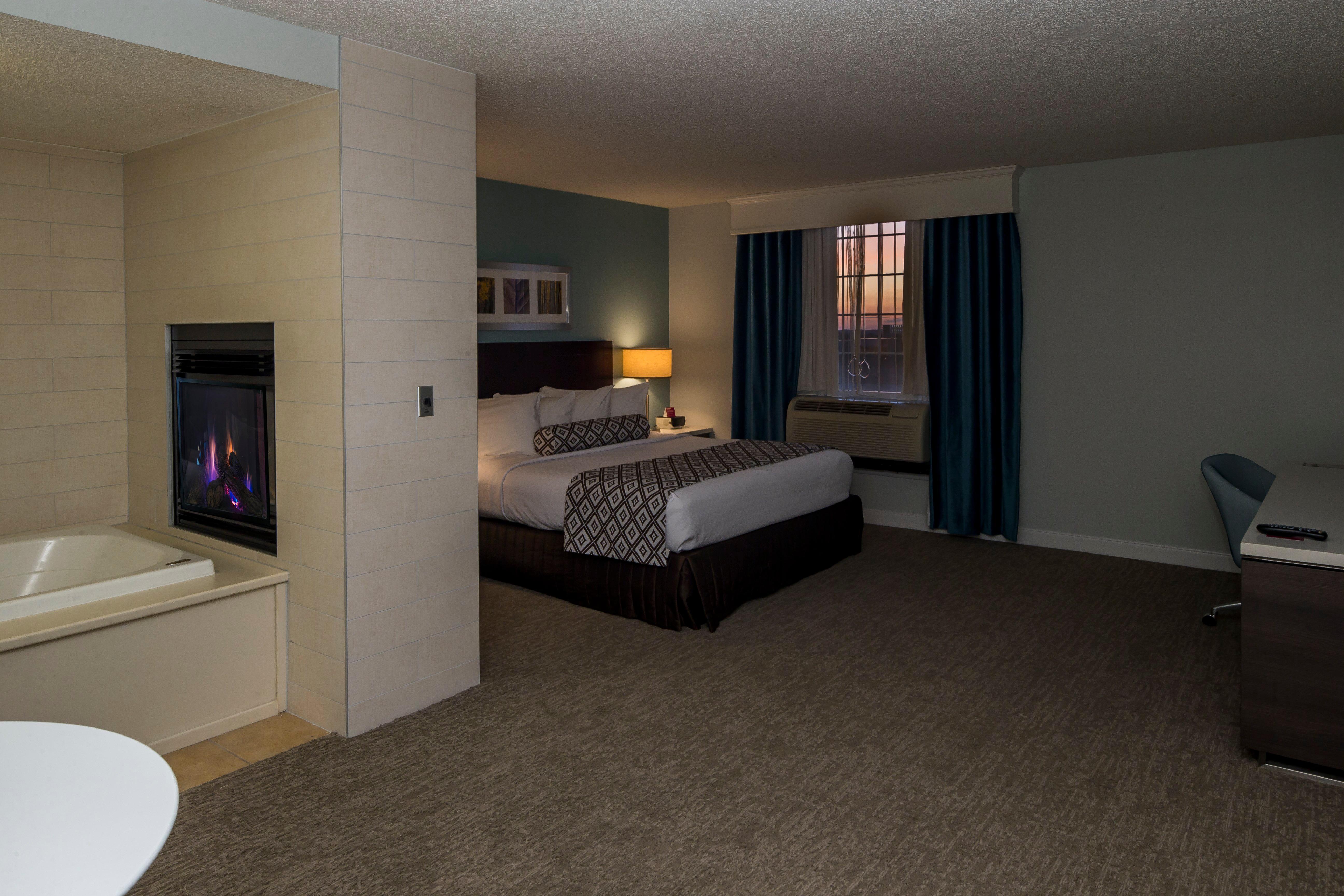 Crowne Plaza Hotel And Suites Pittsburgh South By Ihg Mt. Lebanon Exteriör bild