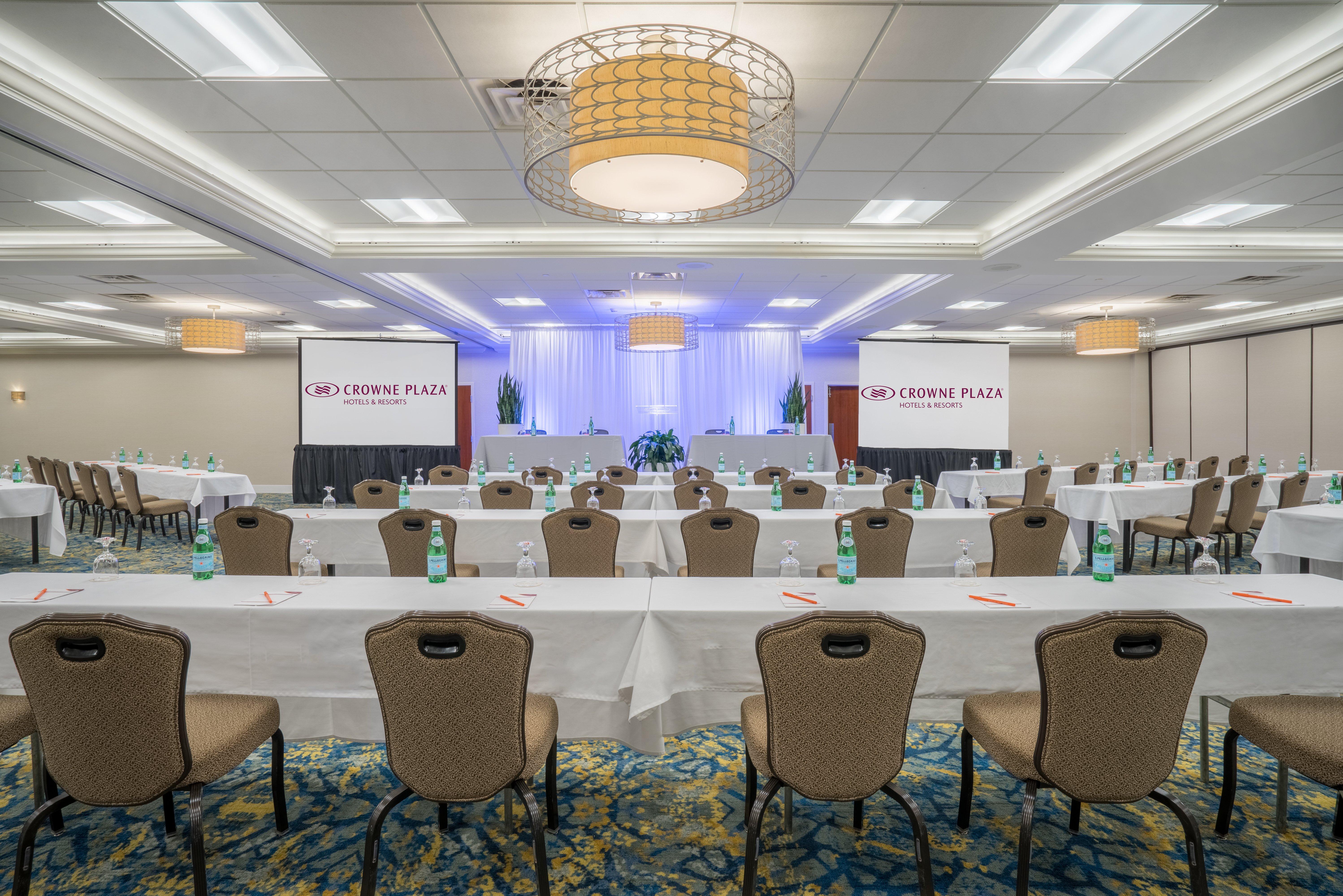 Crowne Plaza Hotel And Suites Pittsburgh South By Ihg Mt. Lebanon Exteriör bild
