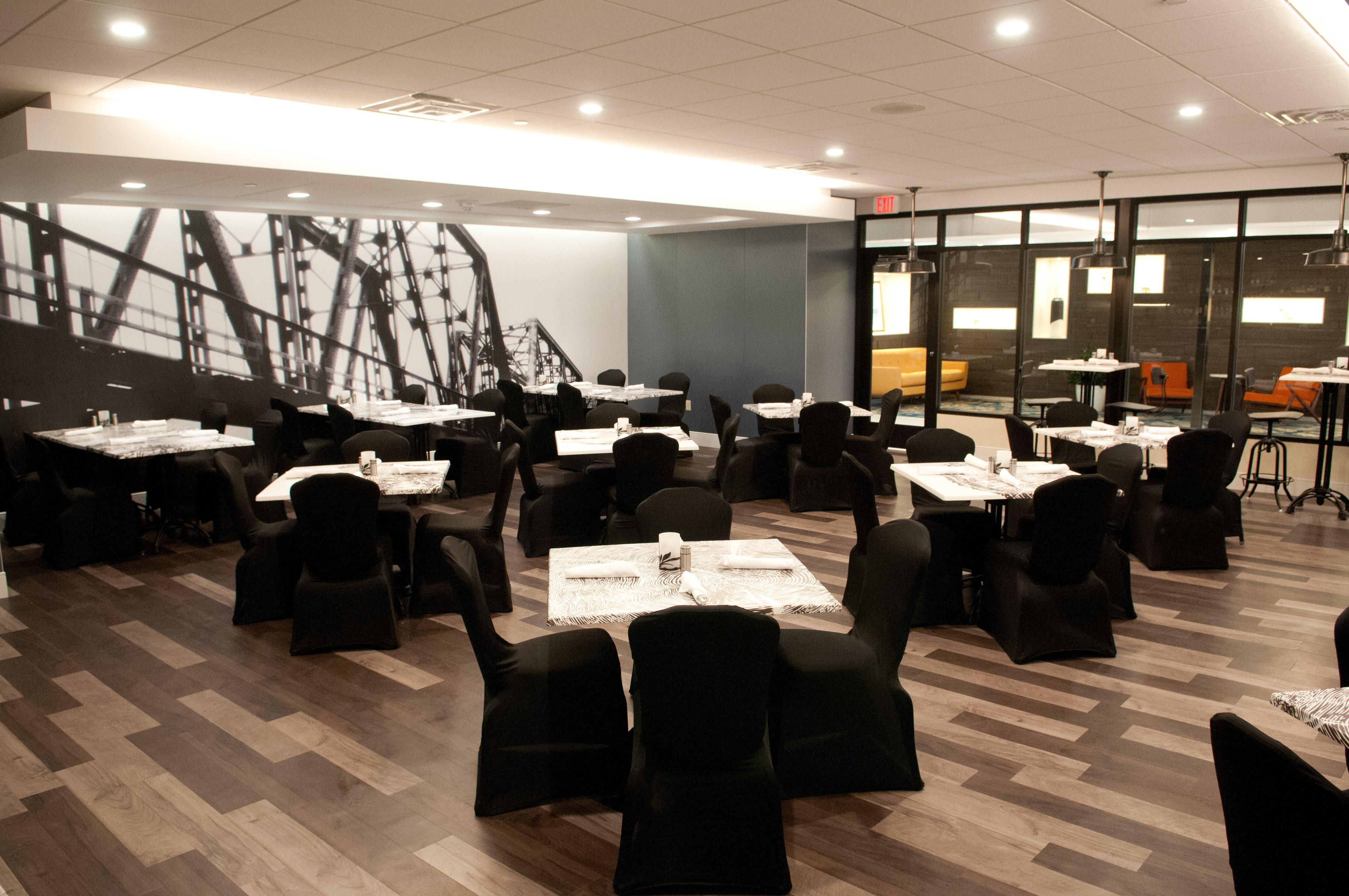 Crowne Plaza Hotel And Suites Pittsburgh South By Ihg Mt. Lebanon Exteriör bild