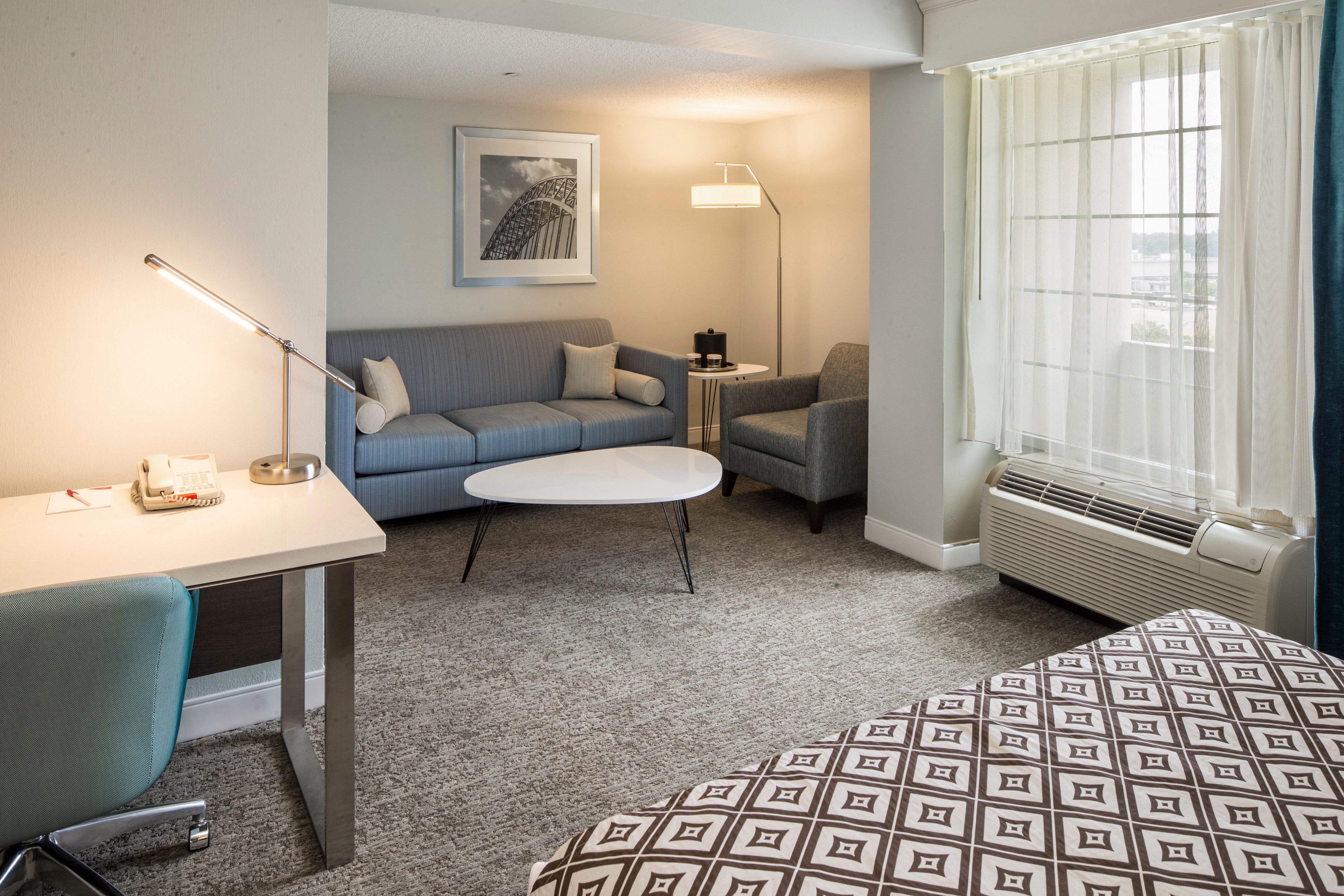 Crowne Plaza Hotel And Suites Pittsburgh South By Ihg Mt. Lebanon Exteriör bild